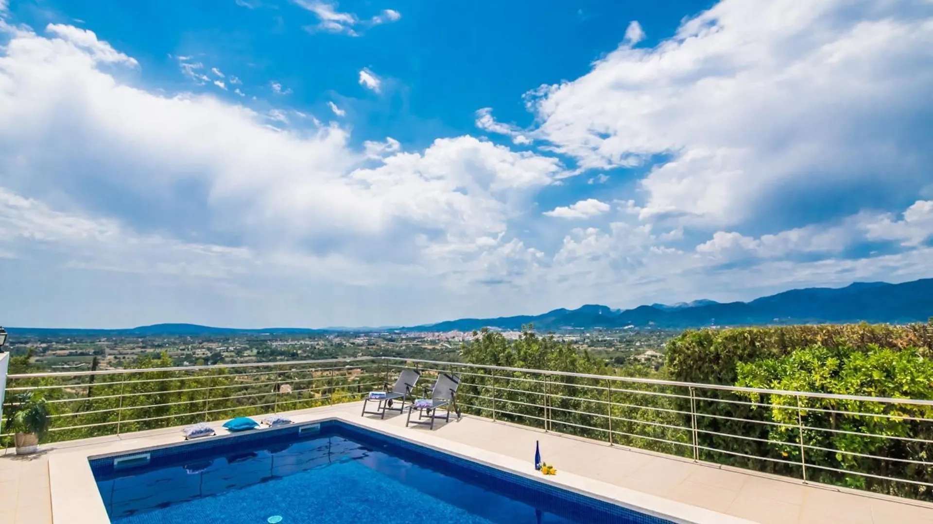 Finca With Panaromic Views In Mallorca 0*, Inca (Mallorca)